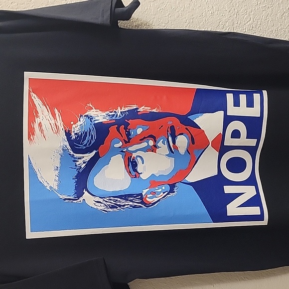 Donald Trump Surf Style T-shirt - Black - Medium - Picture 4 of 14